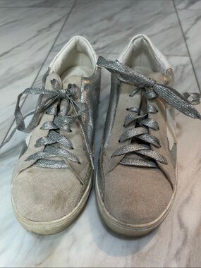 Women's Suede Low-Top Sneakers in Silver and Cream